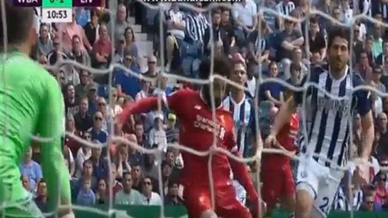 محمد صلاح يراوغ حجازي