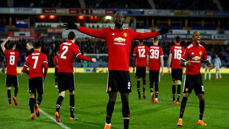 مانشستر يونايتد إلى