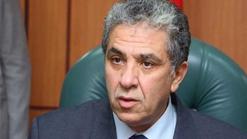 وزير البيئة يبحث