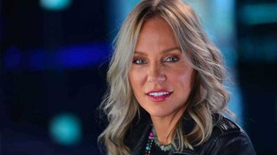 شيرين رضا تهنئ محمد صلاح 