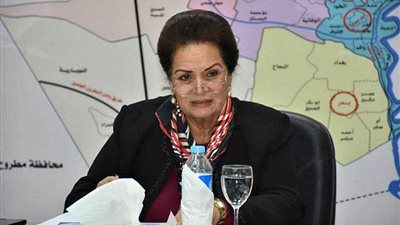 نادية عبده تهنئ 