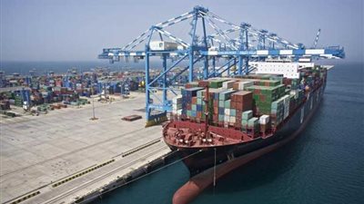 انتظام الحركة الملاحية بموانئ البحر الأحمر