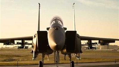 تحطم طائرة قبل عرض جوي بالصين