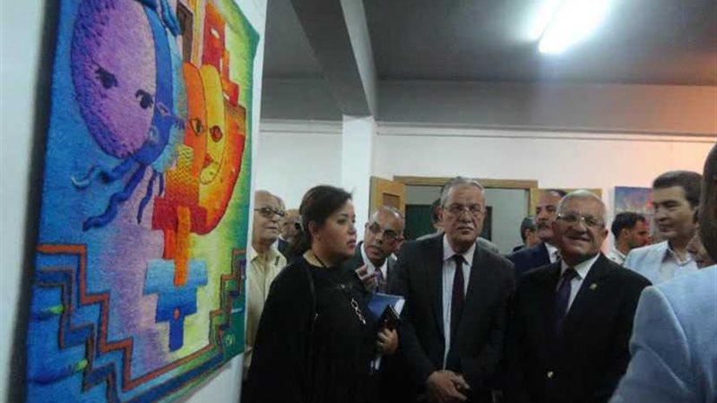 افتتاح معرض اللوحات