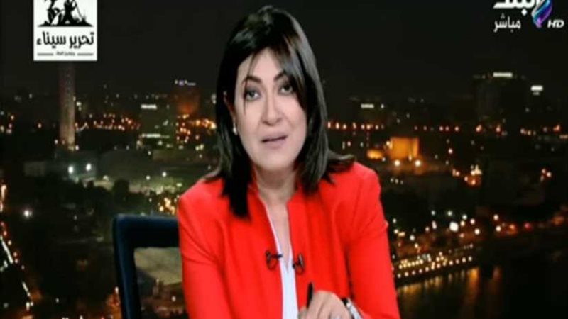 ​ عزة مصطفى تشن هجومًا