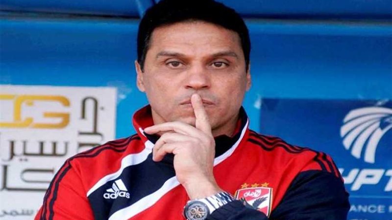 البدري يمنح لاعبي