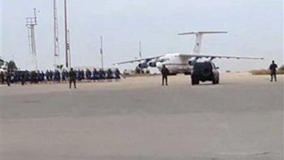 استقبال رسمي وشعبي حافل للمشير حفتر في بنغازي الليبية