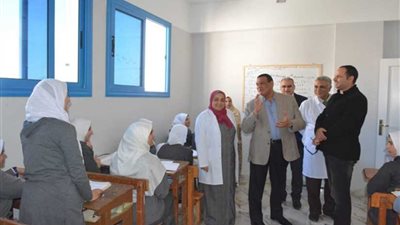 محافظ البحيرة يفتتح أعمال تعلية وتوسعة مدرسة التمريض برشيد المركزي