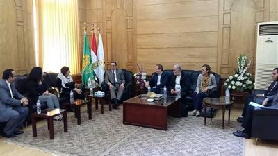 رئيس جامعة بنها يستقبل الملحق الثقافي الفرنسي لبحث التعاون المشترك