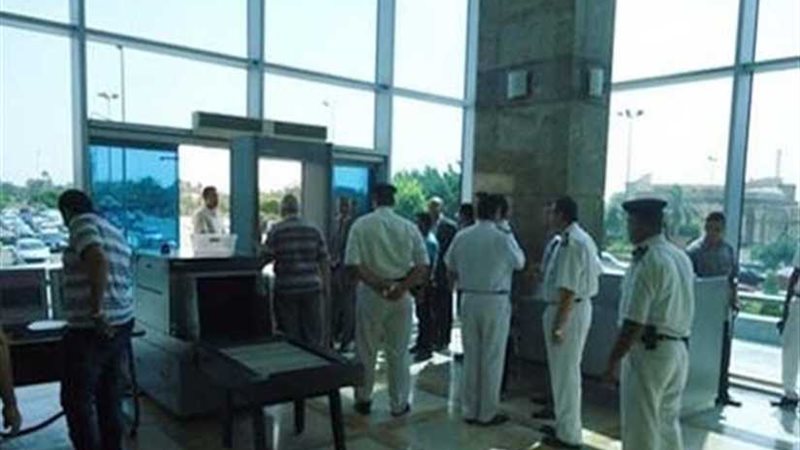 جمارك مطار القاهرة