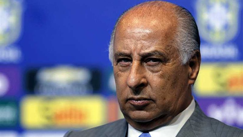 فيفا يوقف رئيس الاتحاد