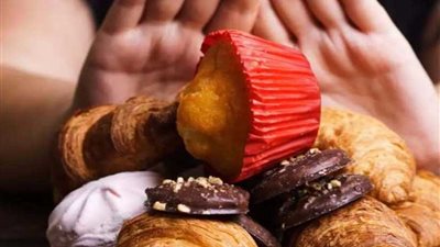 لو بتعمل دايت.. تعرّف على الوقت المثالي لتناول الحلوى