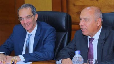 النقل تدرس بيع تذاكر السكة الحديد عبر البريد