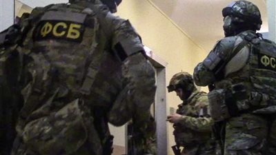 الأمن الروسي يعتقل 9 أشخاص ينتمون لتنظيم محظور بالبلاد