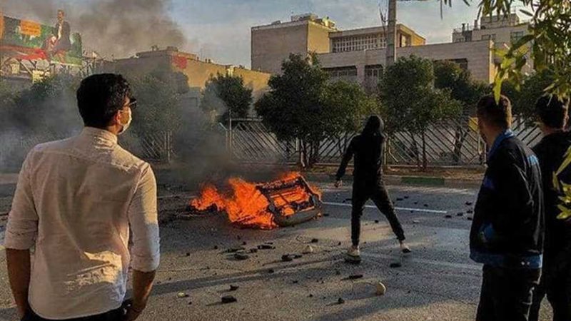 نائب ترامب يدعم مظاهرات