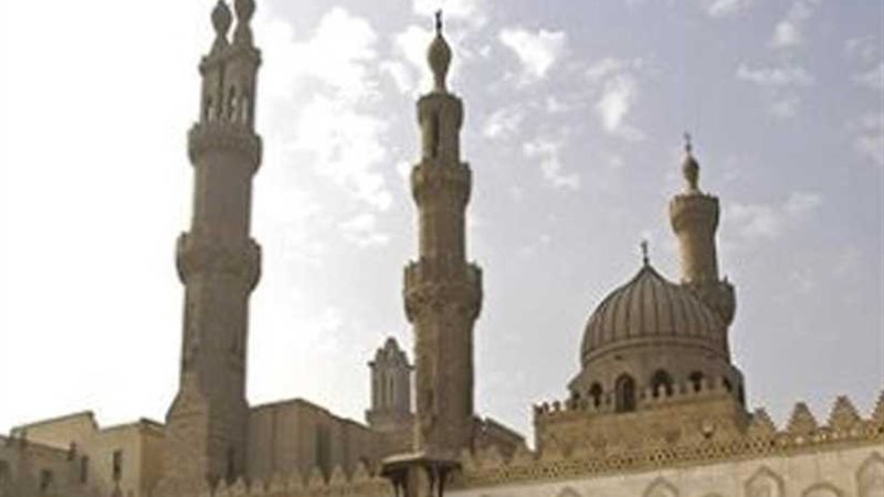 افتتاح المعرض الأول