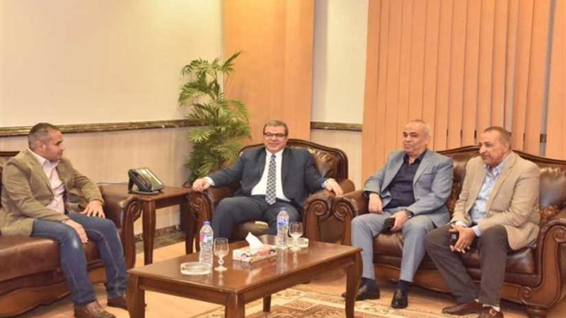 وزير القوى العاملة