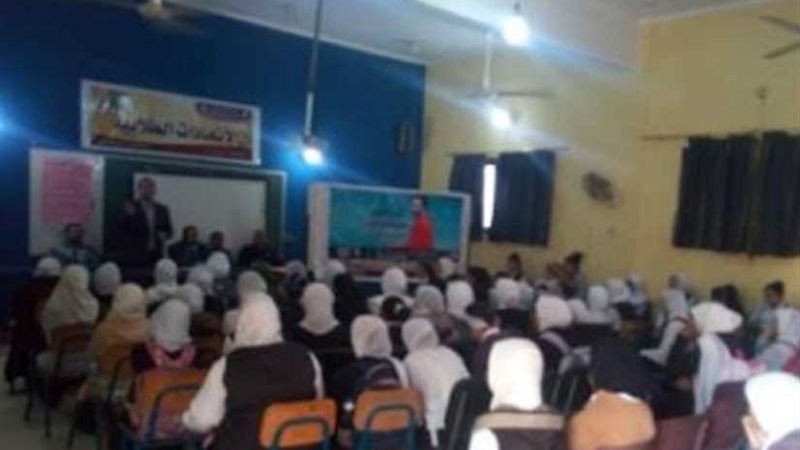 لقاءات لطلاب 100