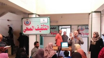 فحص ٢٢٩٨ بالقافلة الطبية بكفر صقر