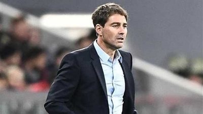 فايلر يحاضر لاعبي الأهلي قبل مران اليوم