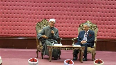 اللقاء الحواري الأول لـ