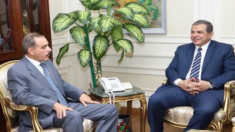 اطلاق البرنامج الأول