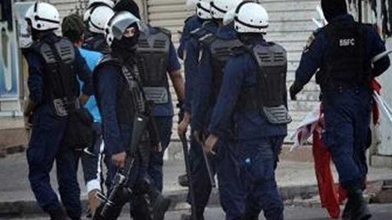 إصابة 5 رجال شرطة