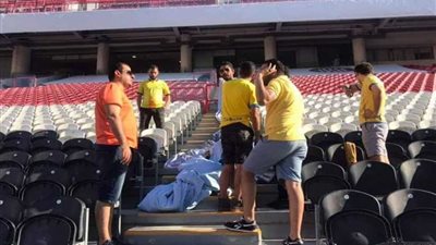 خاص.. استعدادات جماهير الإسماعيلي في ملعب محمد بن زايد (صور)