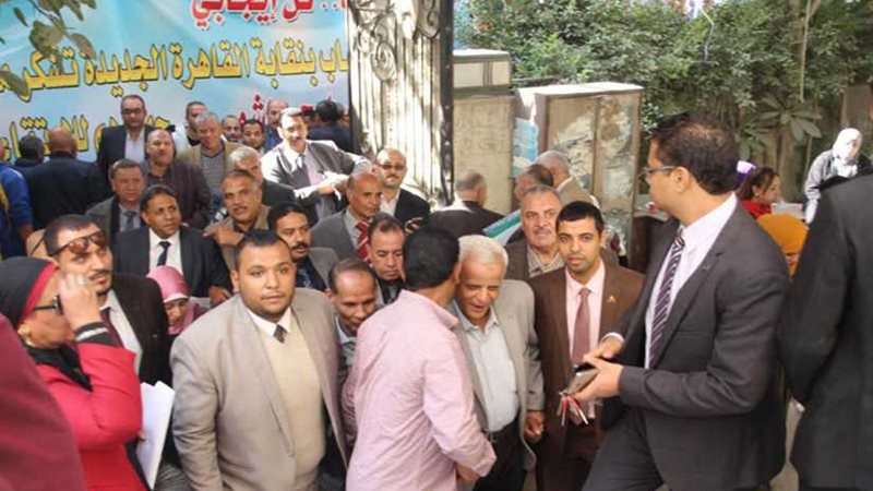 عاشور يدعو المحامين