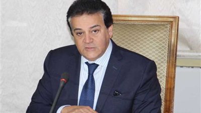 وزير التعليم العالى يبحث سبل التعاون العلمى والبحثى مع جمهورية طاجيكستان