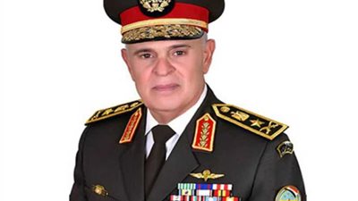 رئيس الأركان يبحث مع قائد القوات البرية اليونانية تعزير التعاون ونقل الخبرات