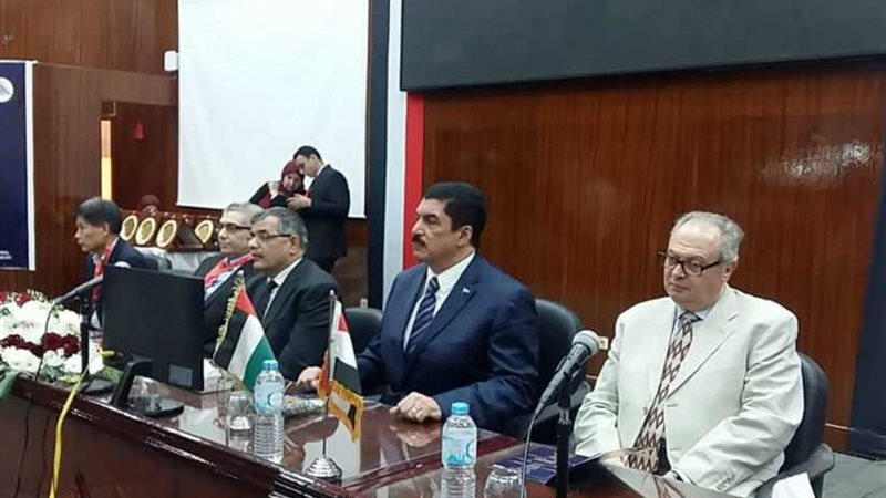  عبور الفجوة بين