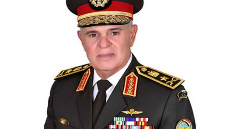 رئيس الأركان يبحث