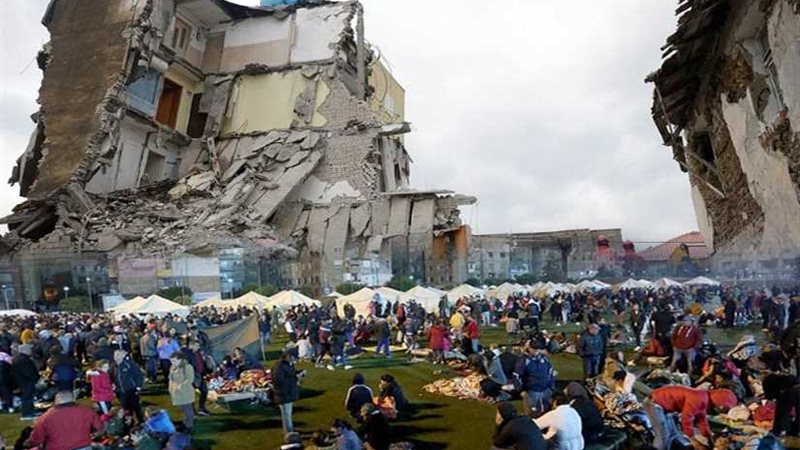 الناجون يروون تفاصيل