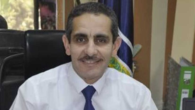 السيرة الذاتية لمحافظ