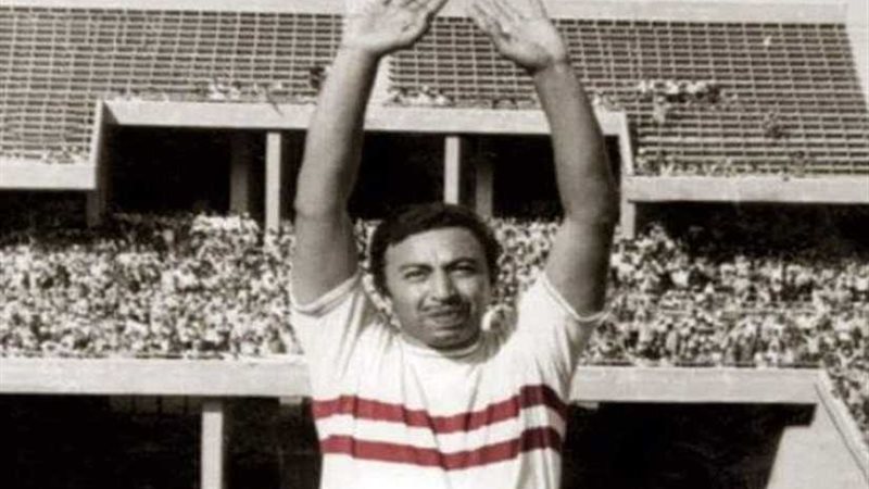 برجله ماشي بصوته