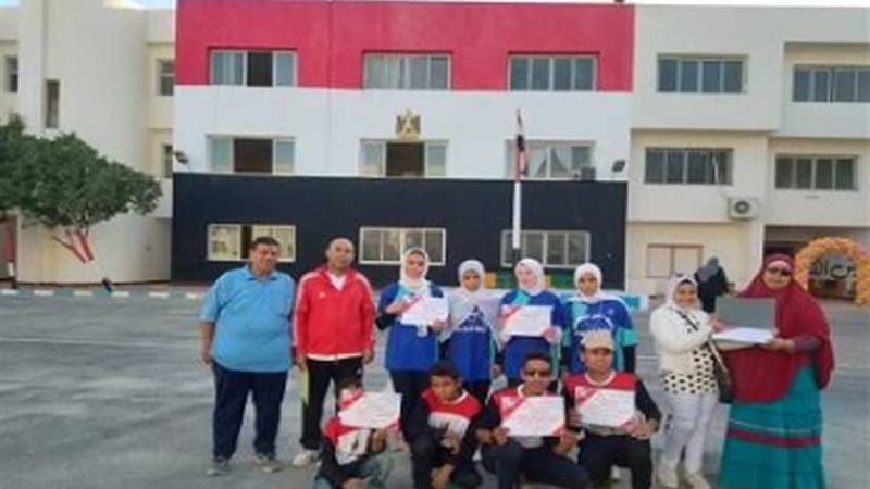 طلاب النور للمكفوفين