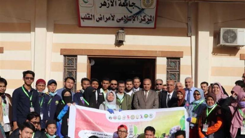 طلاب ماليزيا وإندونيسيا