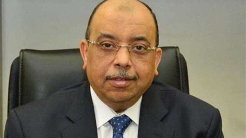 كوادر أفريقية تشيد