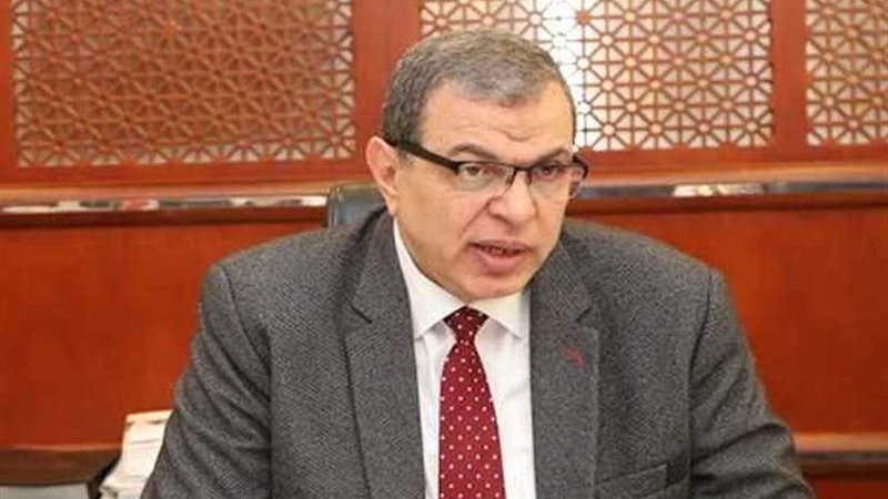 وزير القوى العاملة