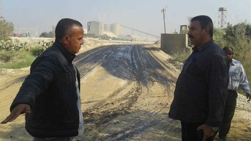 رصف 3 كيلو مترات