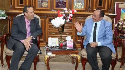 جامعة العريش تهنئ محافظ شمال سيناء ونائبه بتجديد الثقة