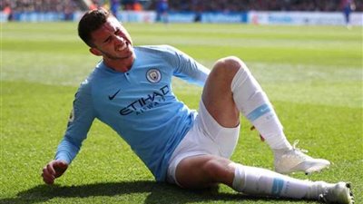 المدافع الفرنسي إميريك لابورت: سأعود للمشاركة مع مانشستر سيتي في غضون شهرين