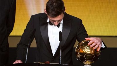 تقارير: ميسي يعلم بفوزه بجائزة الكرة الذهبية