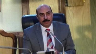 محافظ أسوان يطالب بسرعة الانتهاء من إنشاء 3 آلاف وحدة سكنية بـ 