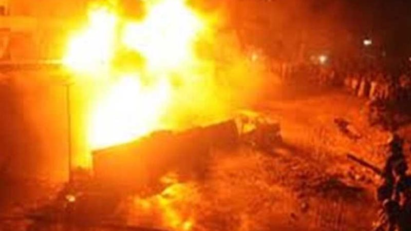 النيابة تعاين حريق