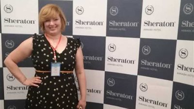 الجلد والمربعات.. تعرفي على موضة شتاء ٢٠٢٠