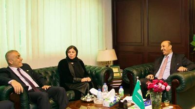 دانة بخيت تزور الملحقية الثقافية السعودية بالقاهرة