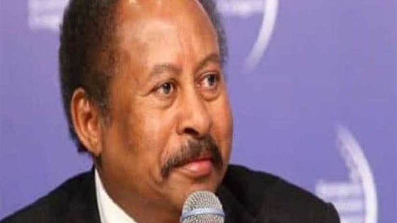 حمدوك يتلقى تعهدات