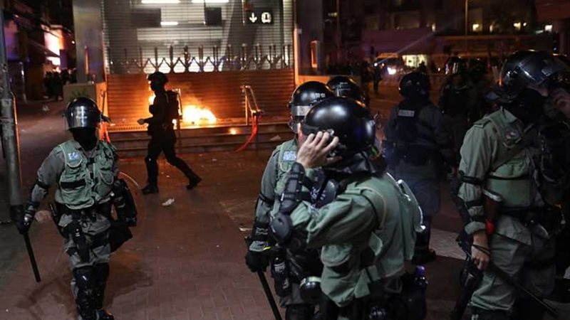 شرطة هونج كونج تعتقل